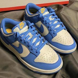 Nike Women's White and Blue Trainers